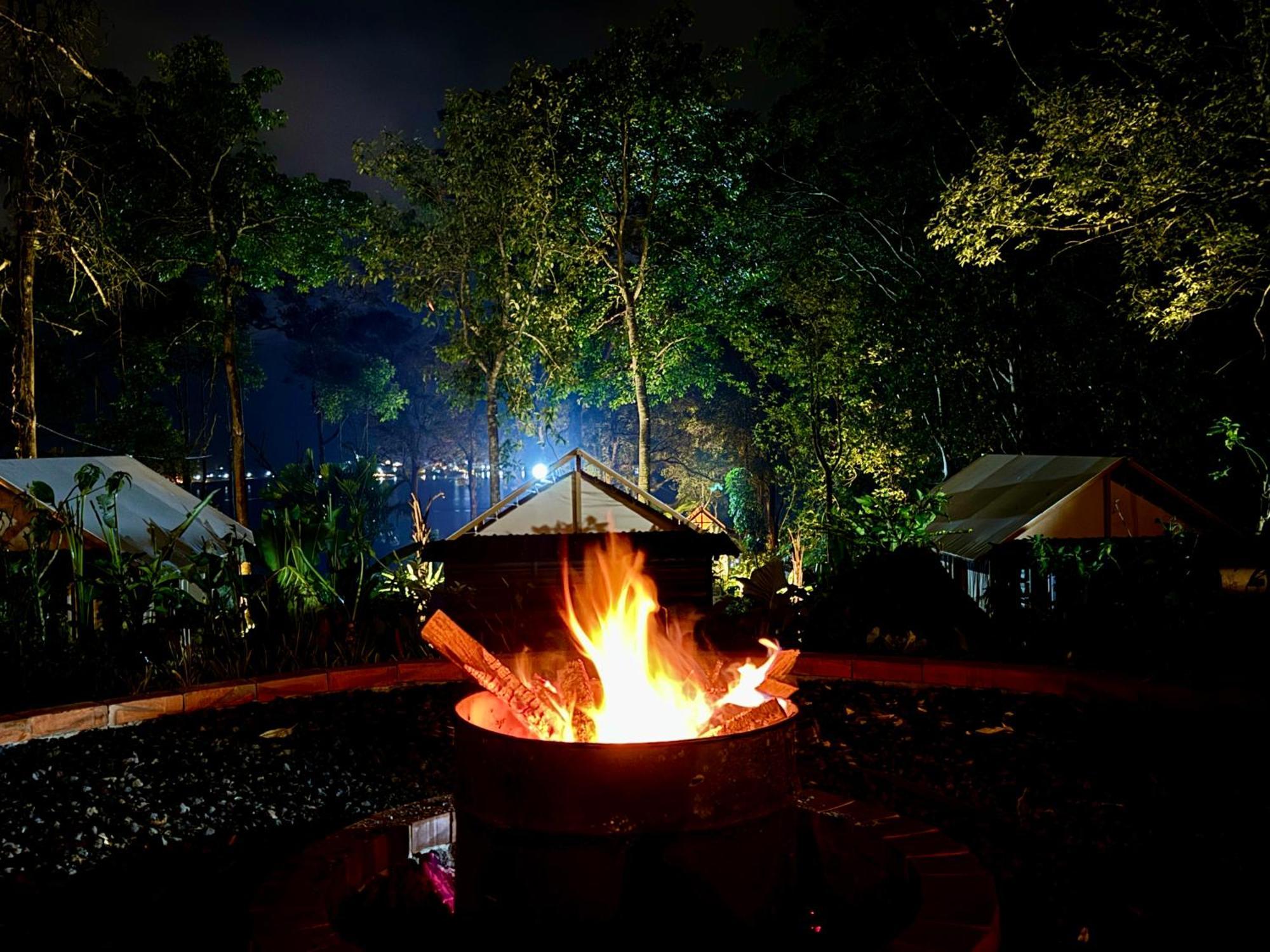 Green Lava Lake View Glamping Bedugul Eksteriør billede
